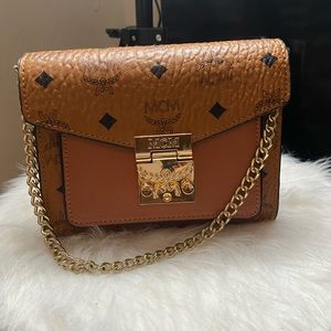 MCM Small Chain Bag